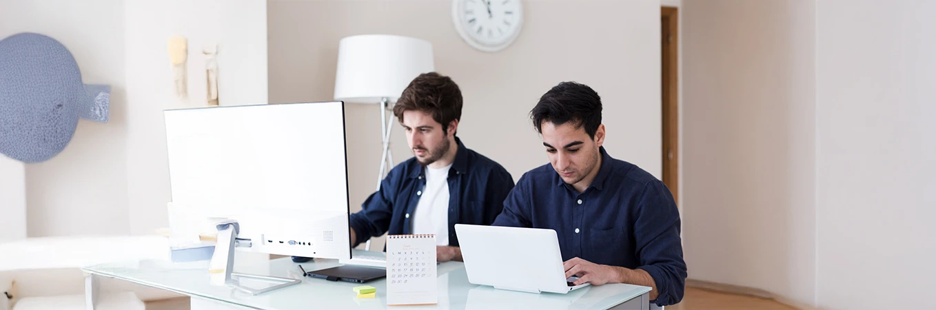 Hire Dedicated Developers vs Freelancers: Pros & Cons